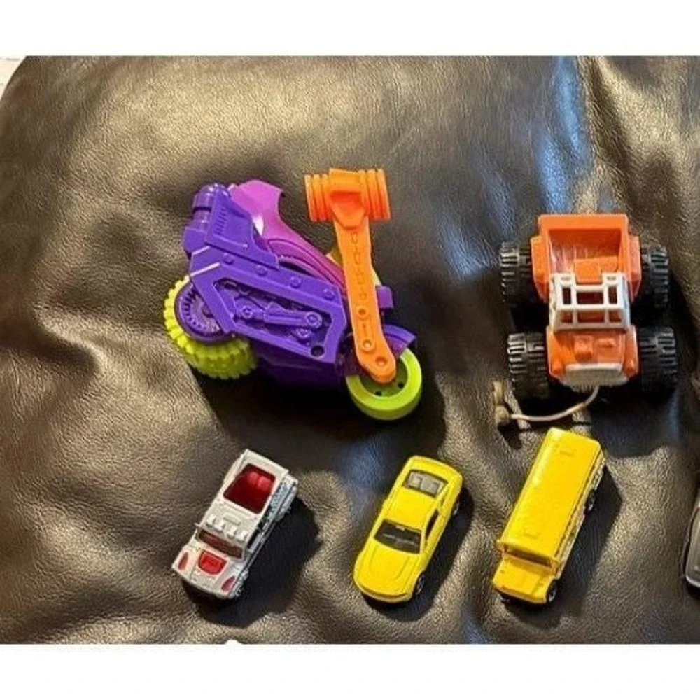 Lot of 20+‎ Toy Cars, Trucks, Helicopter & More – Hot Wheels & Misc